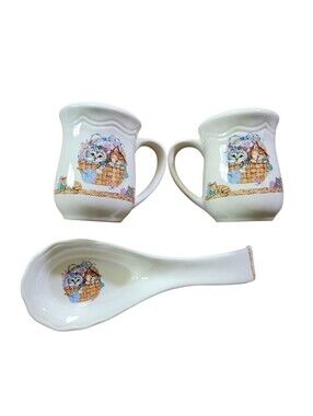 Cottagecore Tienshen Cat Purrfect Friends Salt And Pepper Shakers & Spoon Rest